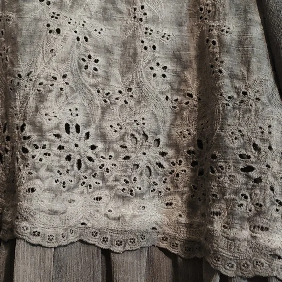 Pretty Angel Graphite Linen Blend Layered Top Eyelet Shabby Chic Lagenlook Sz XL - Picture 4 of 10
